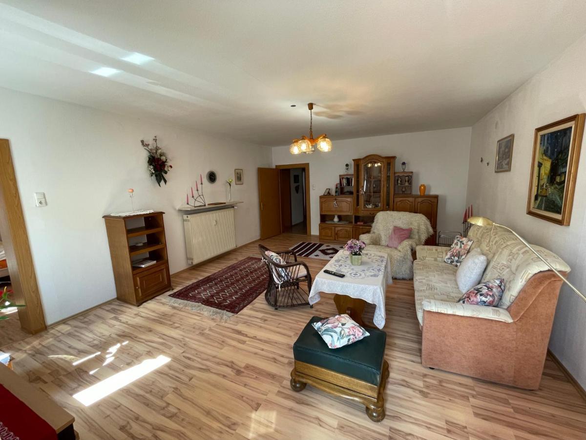 Schoene Ferienwohnung In Bahnhofsnaehe Fuer Urlaub, Studium Oder Arbeit Deggendorf Ngoại thất bức ảnh