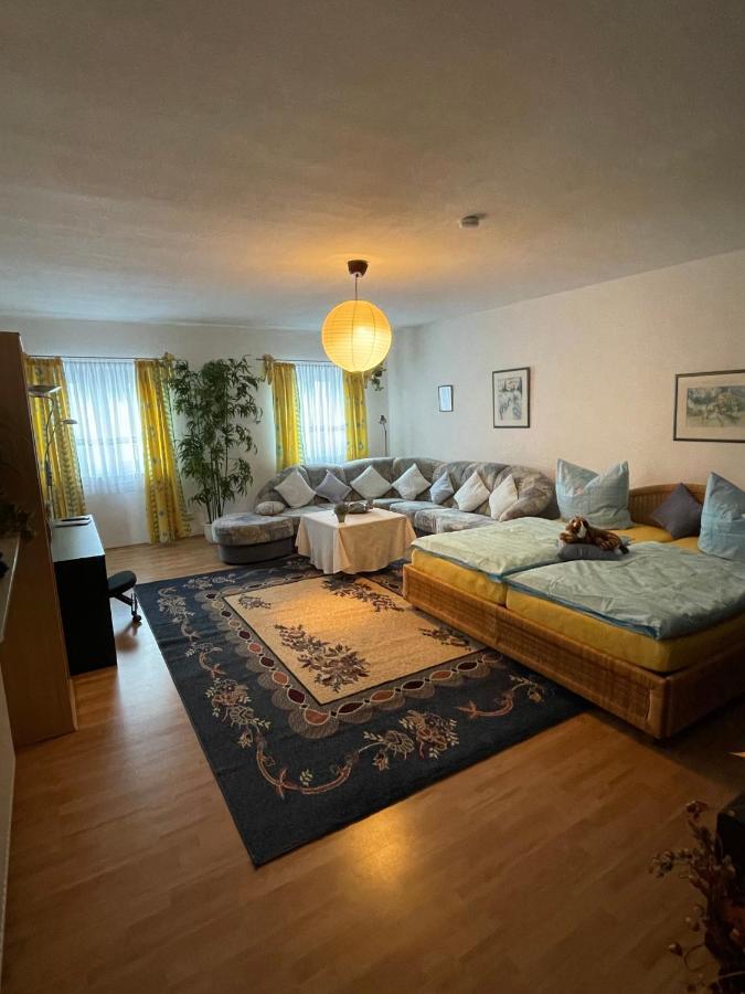 Schoene Ferienwohnung In Bahnhofsnaehe Fuer Urlaub, Studium Oder Arbeit Deggendorf Ngoại thất bức ảnh