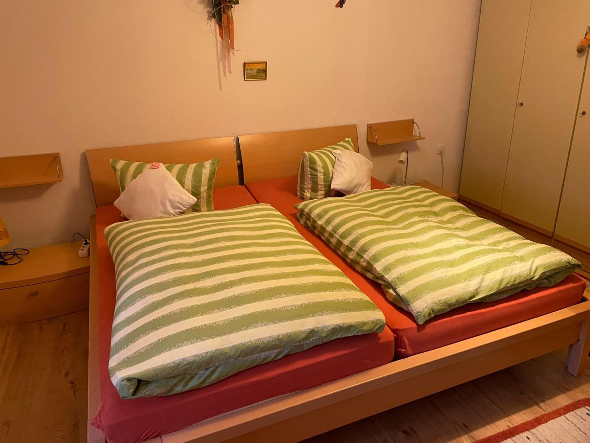 Schoene Ferienwohnung In Bahnhofsnaehe Fuer Urlaub, Studium Oder Arbeit Deggendorf Ngoại thất bức ảnh