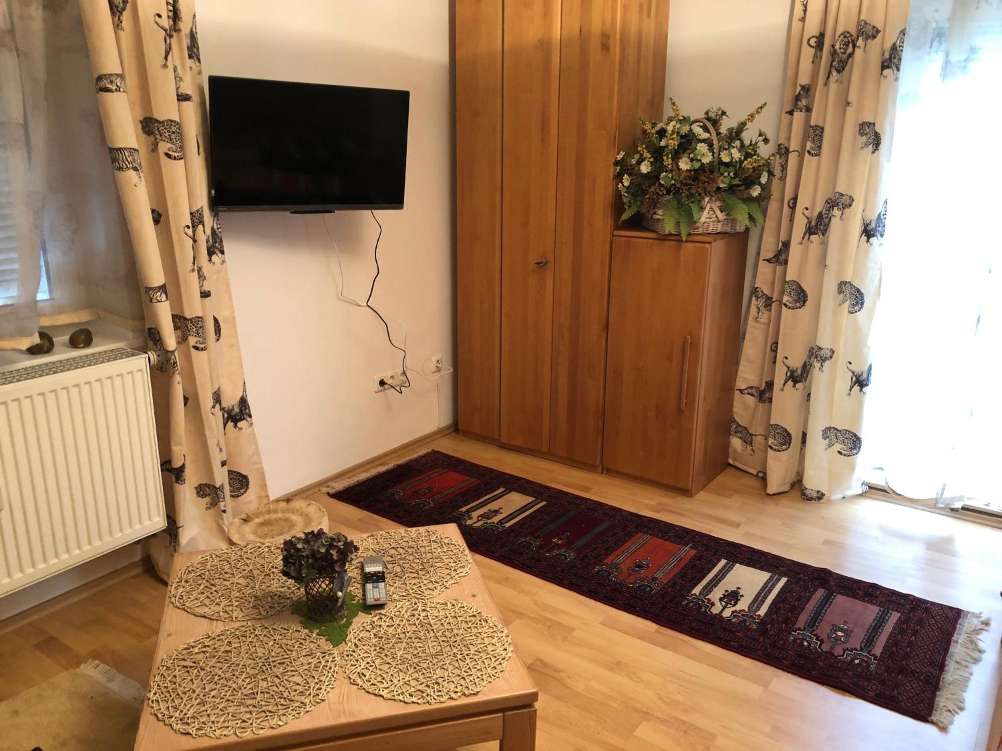 Schoene Ferienwohnung In Bahnhofsnaehe Fuer Urlaub, Studium Oder Arbeit Deggendorf Ngoại thất bức ảnh