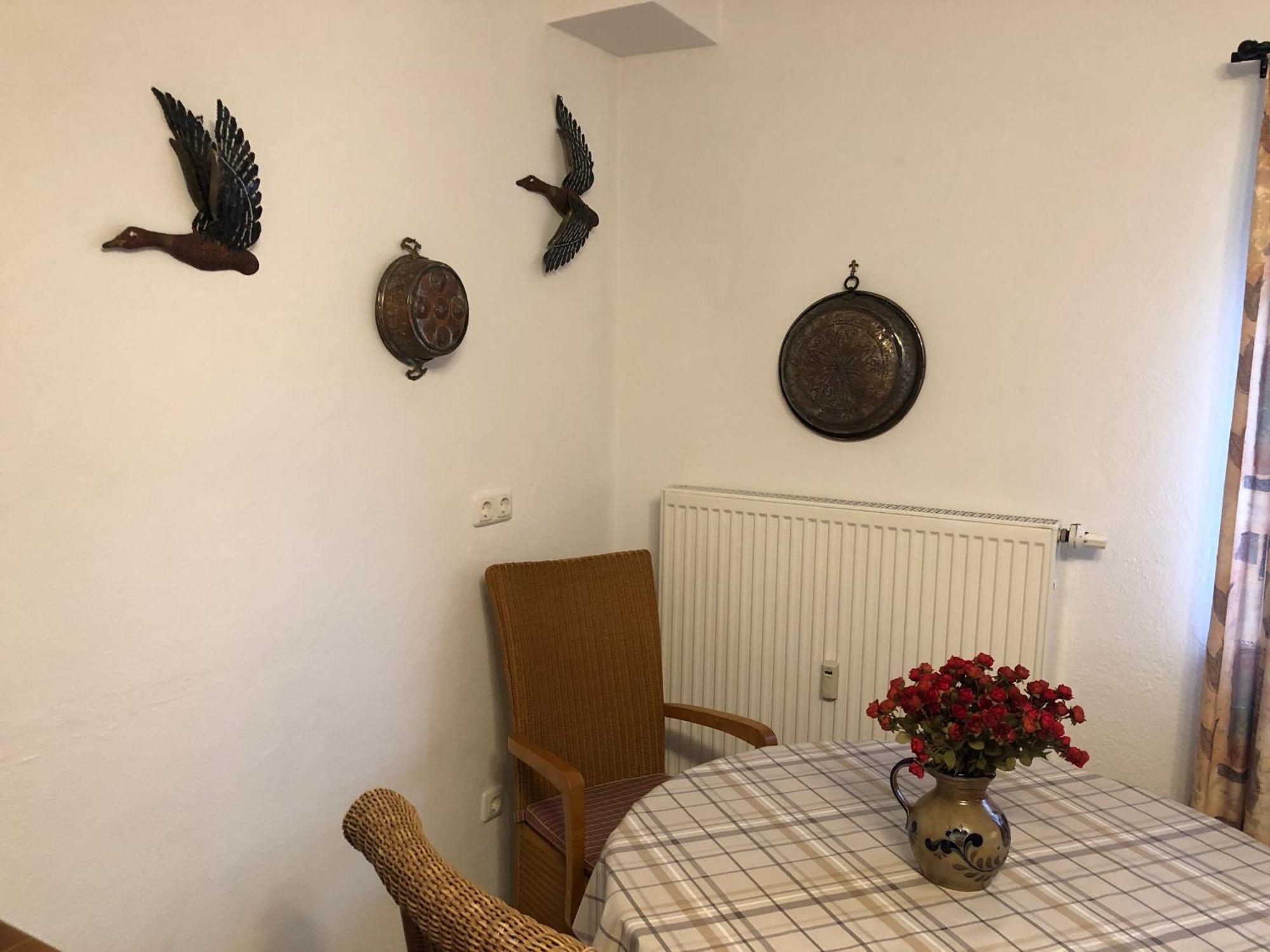 Schoene Ferienwohnung In Bahnhofsnaehe Fuer Urlaub, Studium Oder Arbeit Deggendorf Ngoại thất bức ảnh