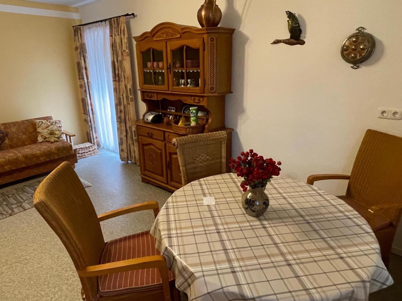 Schoene Ferienwohnung In Bahnhofsnaehe Fuer Urlaub, Studium Oder Arbeit Deggendorf Ngoại thất bức ảnh