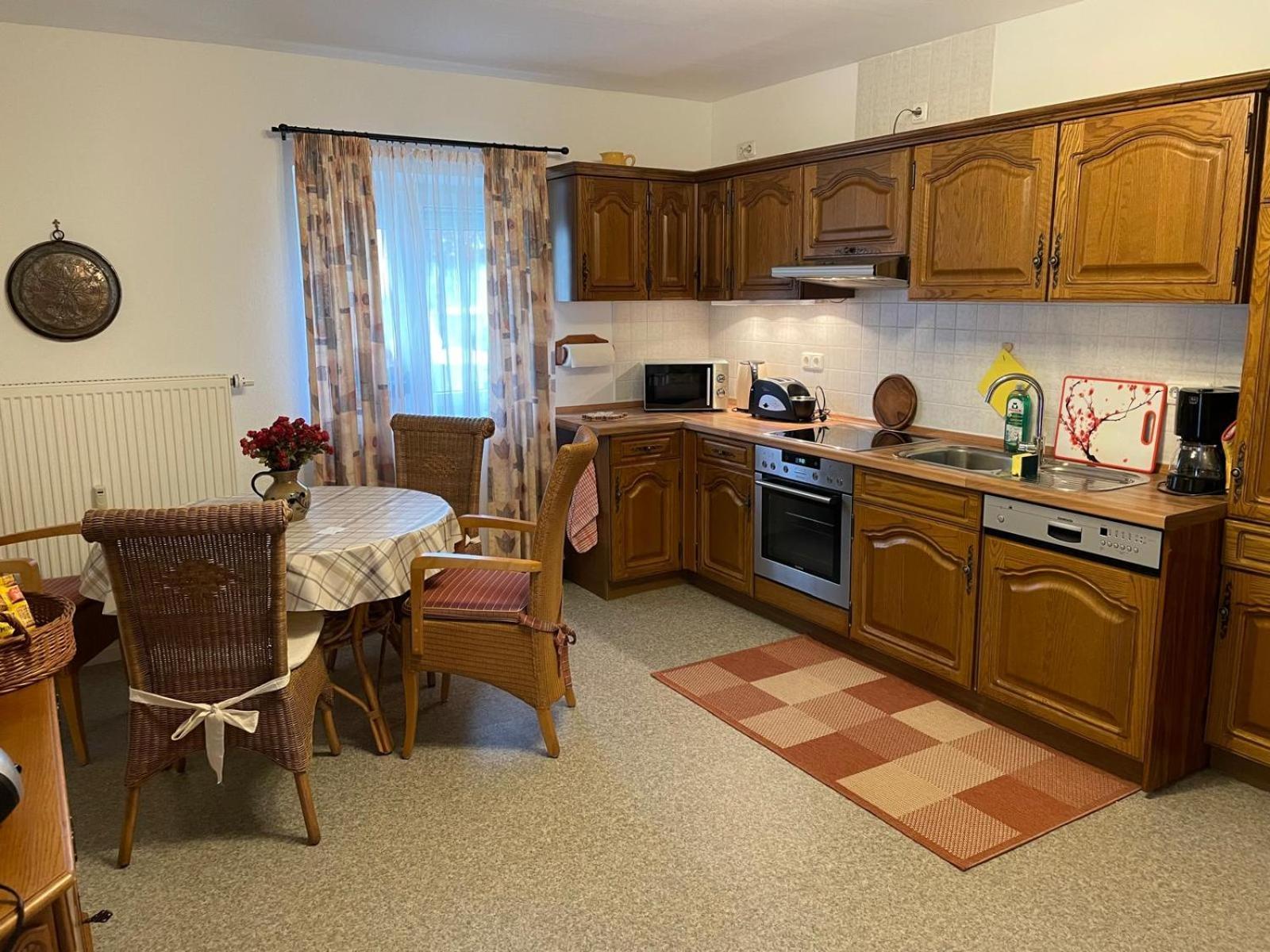 Schoene Ferienwohnung In Bahnhofsnaehe Fuer Urlaub, Studium Oder Arbeit Deggendorf Ngoại thất bức ảnh