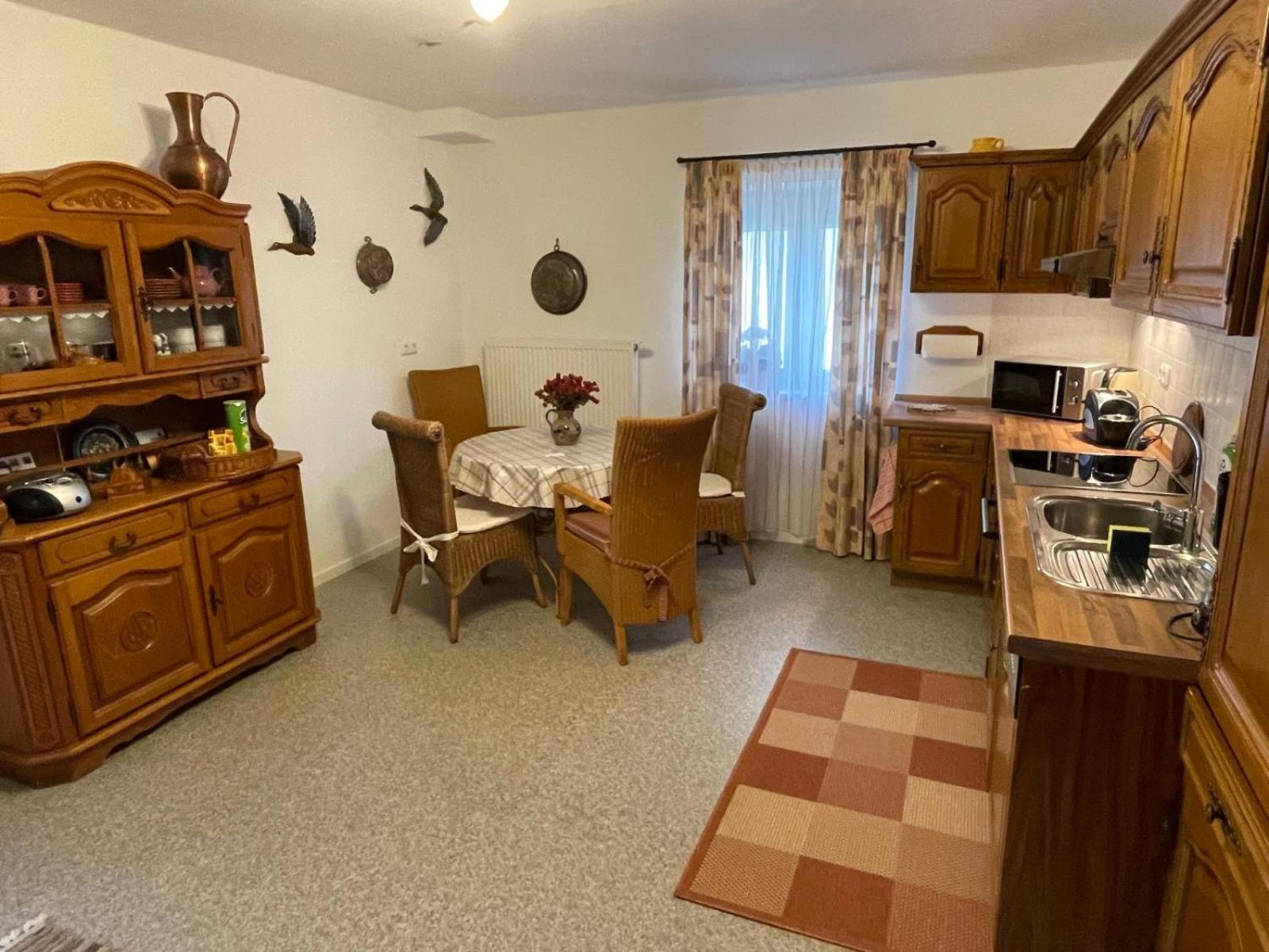 Schoene Ferienwohnung In Bahnhofsnaehe Fuer Urlaub, Studium Oder Arbeit Deggendorf Ngoại thất bức ảnh